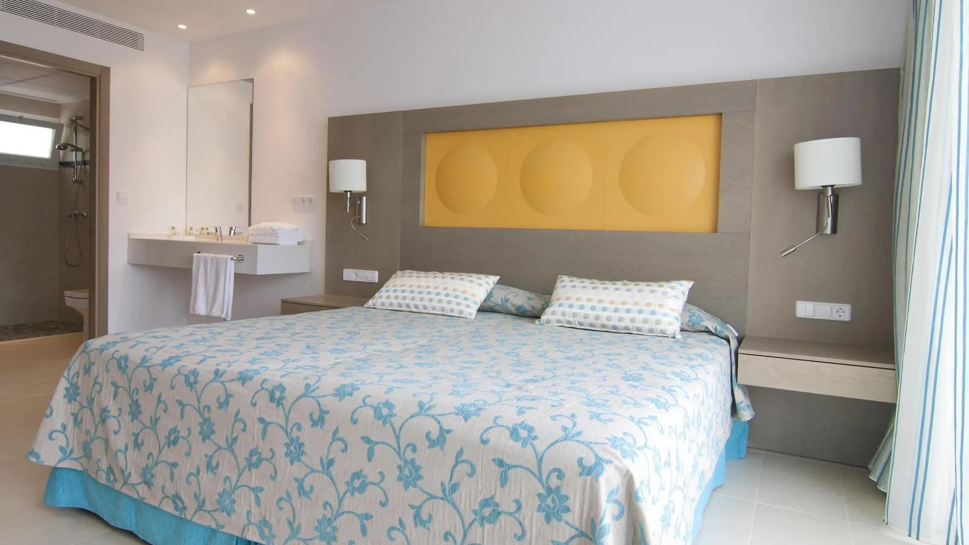 Hoposa Montelin Apartment Port de Pollenca Spain